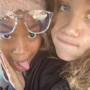 Meet your Posher, Lawson